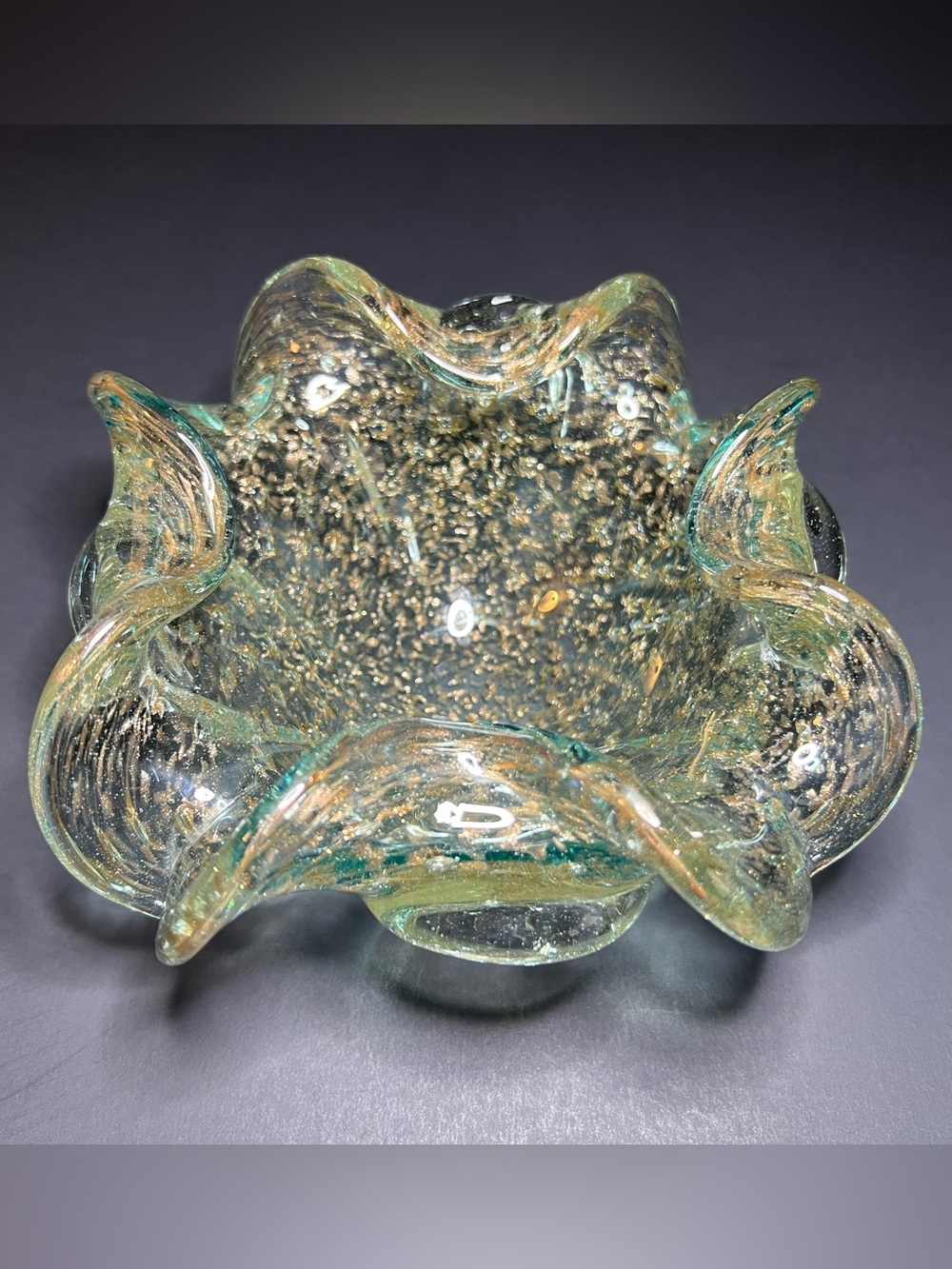 Vintage Murano Abstract Green & Gold Fleck Bollinato Art Glass Ruffled Bowl